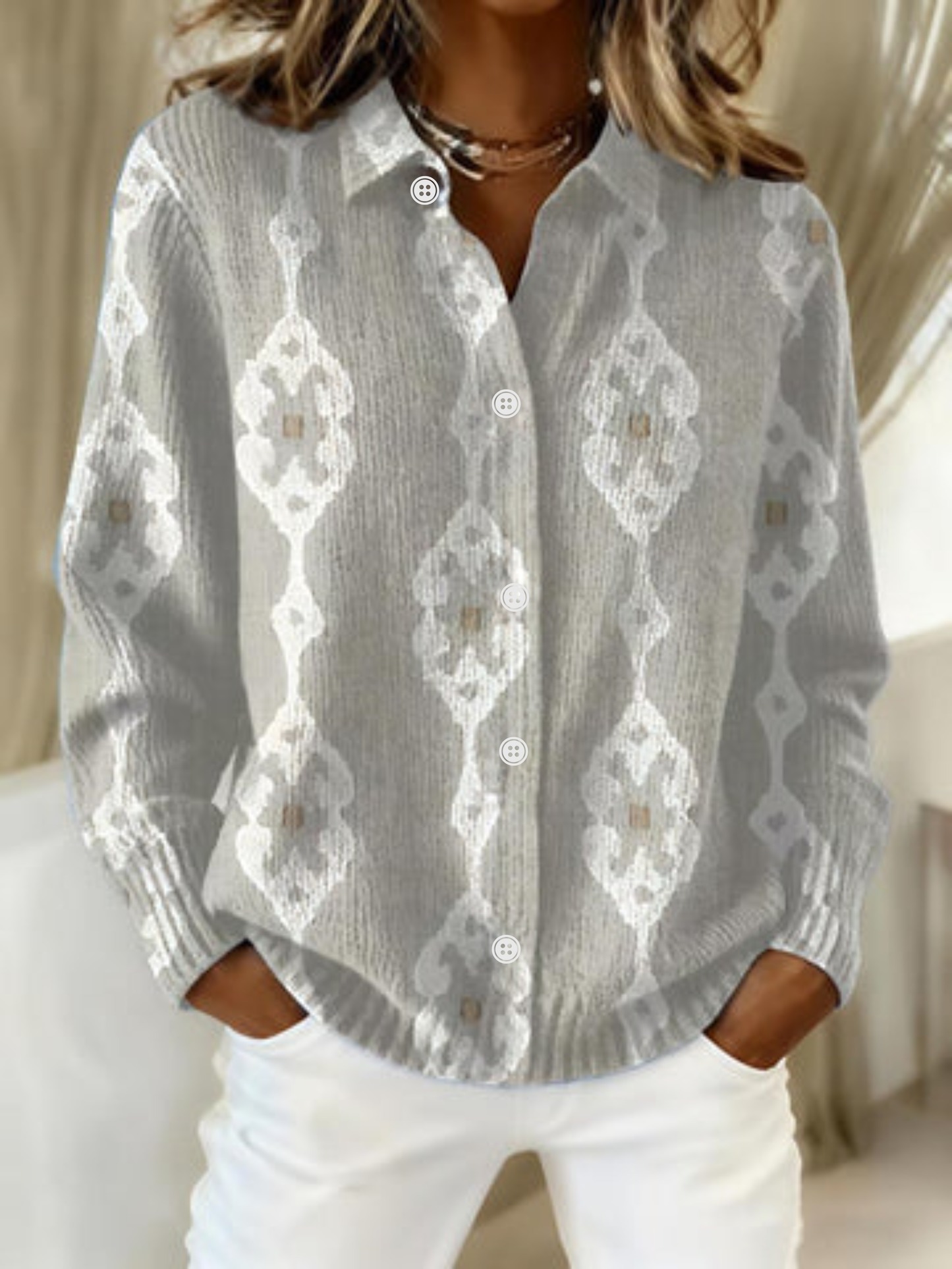 Nete | Elegant bluse i let raffineret og tidløs silhuet