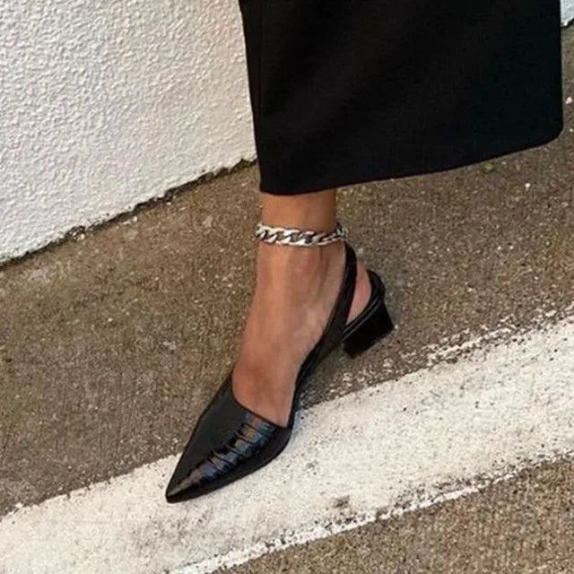 Pumps med Blokhæl og Spids Tå