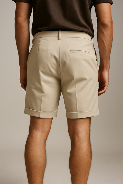 Afslappet Letvægts Beige Herreshorts Med Læg