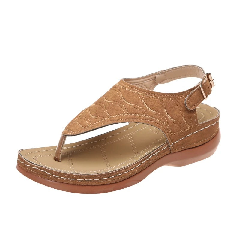Maya - Sandaler i string-stil med elegant overdel og