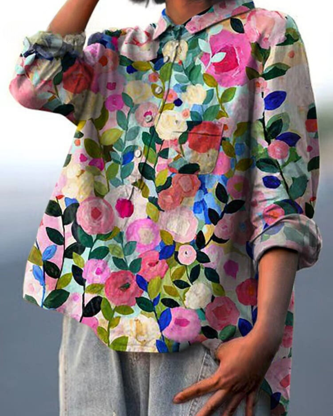 Inga | Blomstret bluse med romantisk feminin charme