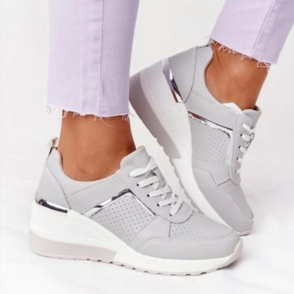 Sophia - Kilehælssneakers med skjult hæl og perforeret