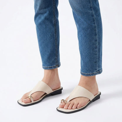 Flade damesandaler med firkantet tå