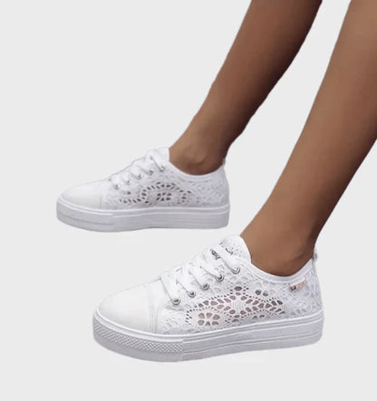 Elowen - Stilfulde low cut sneakers med sidedetaljer og