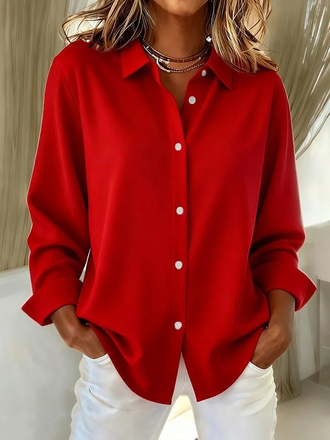 Gudrun | Elegant knapbluse i raffineret og sofistikeret stil