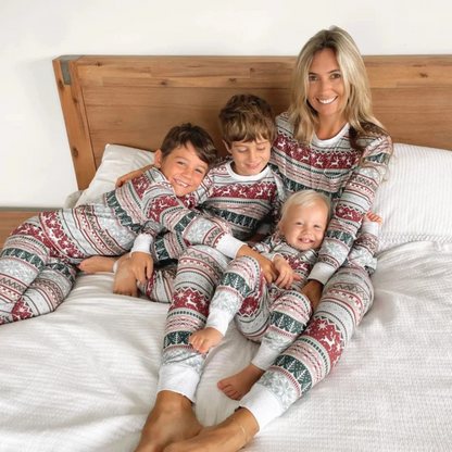 Wreath | Julepyjamas i blødt stof til hele familien