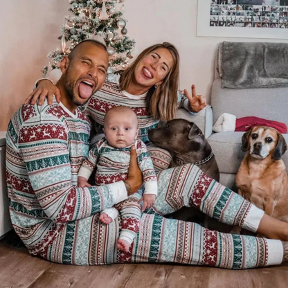 Wreath | Julepyjamas i blødt stof til hele familien