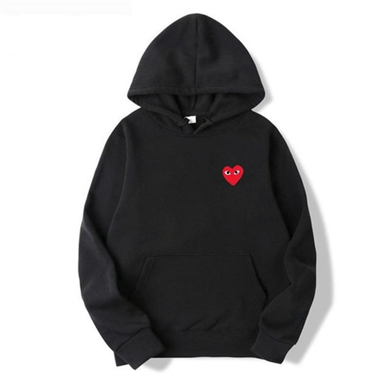 Cecilie | Afslappet hoodie med hjerteprint, kapuchon og kængurulomme