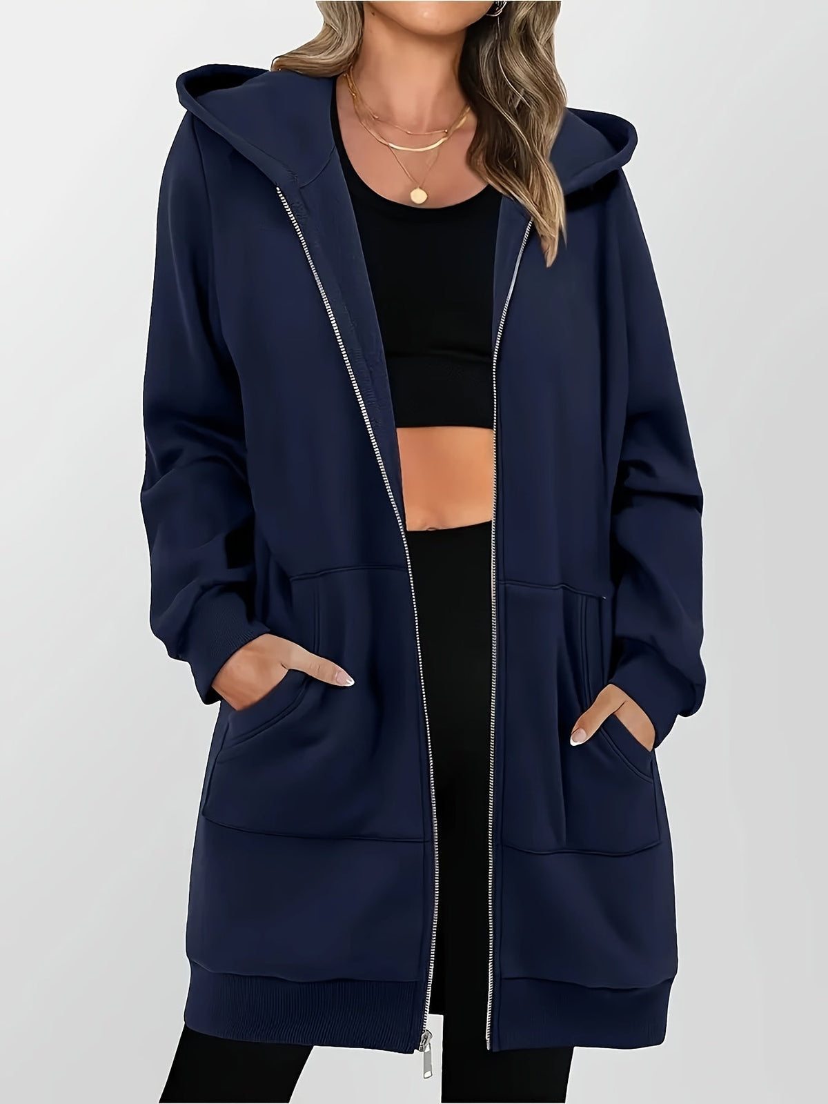 Yvonne | Lang hoodie med lynlås, kangurulommer og justerbar hætte