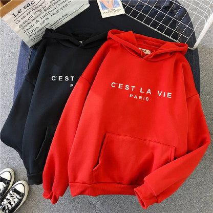 Silje | Varm hoodie med tekstprint, fleecefor og kapuchon