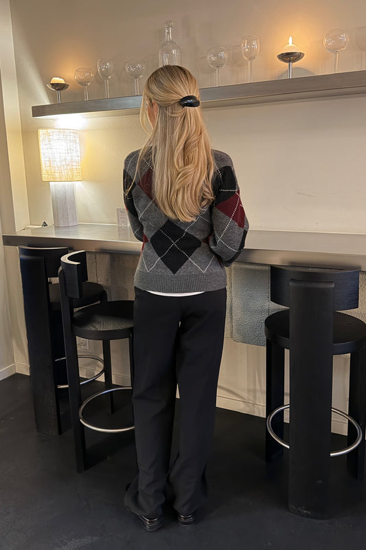Sofia | Elegant Uldcardigan I Grå Argyle Med Bordeaux