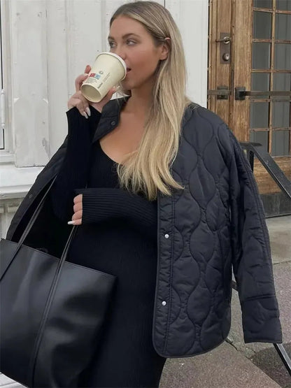 Nadia | Vandtæt Vatteret Jakke med Varm Isolering & Trykknapper