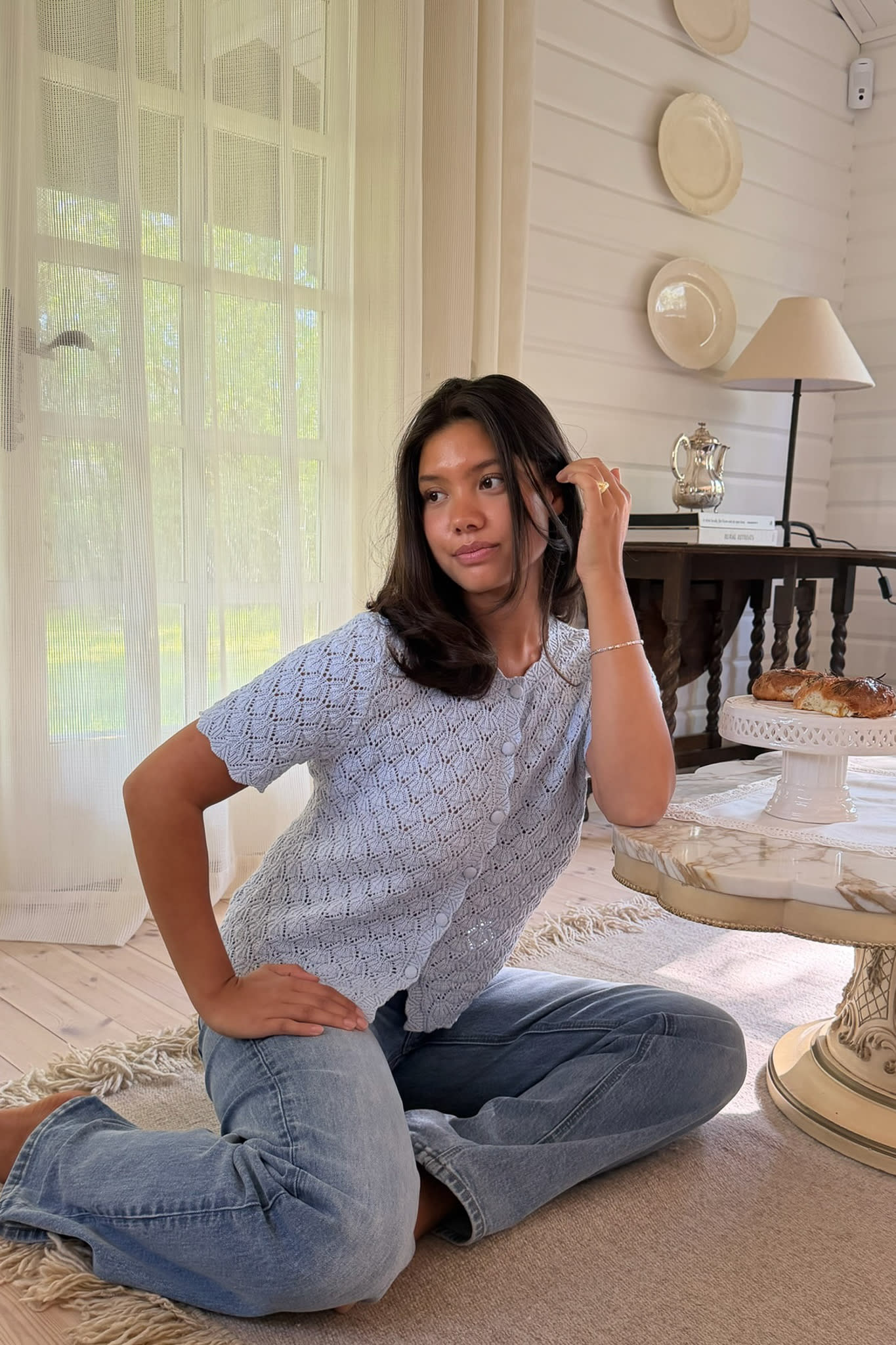 Julie | Feminin Strikket Cardigan I Blå Med Mønster
