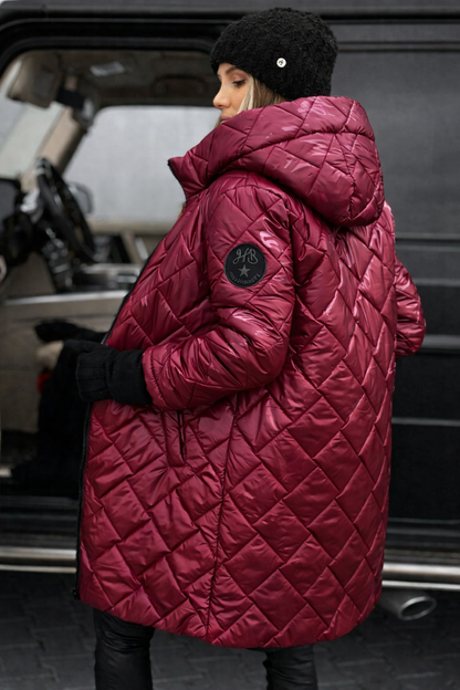 Malene | Langlinjet hætte puffer jakke med quiltning til vinter