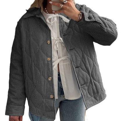 Celia - Dame oversized jakke med knaplukning og stribet