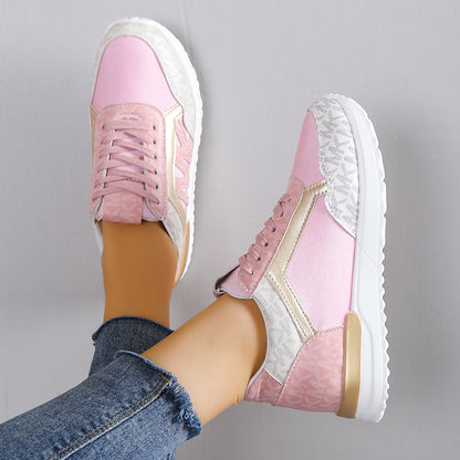 Nera - Sneakers med sikker snørelukning og polstret sål