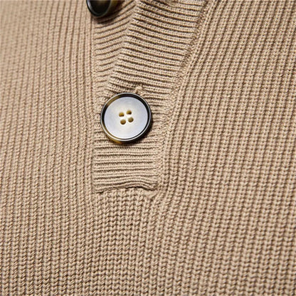 Stilfuld Herrepullover Med Eksklusivt Knapdesign