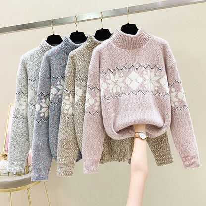 Snefnug | Julesweater med rullekrave og snefnugmønster i afslappet pasform