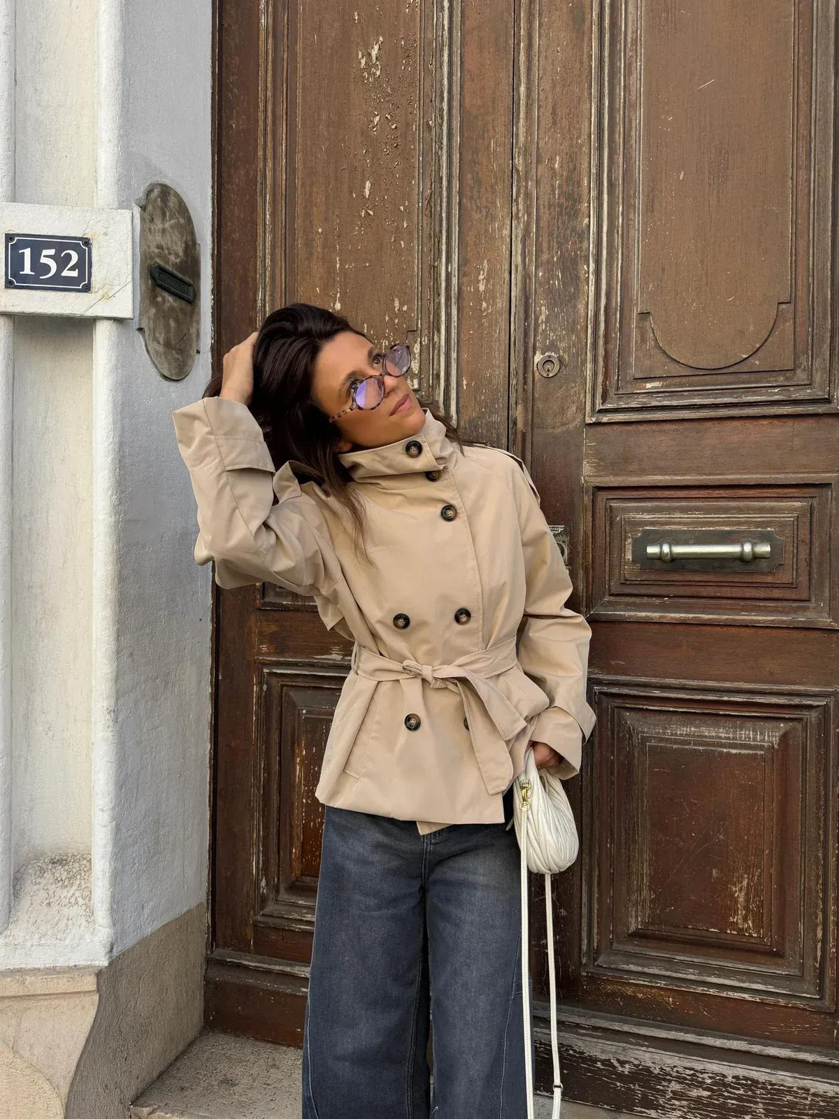 Runa | Tailleret Trenchcoat med Vandafvisende Overflade