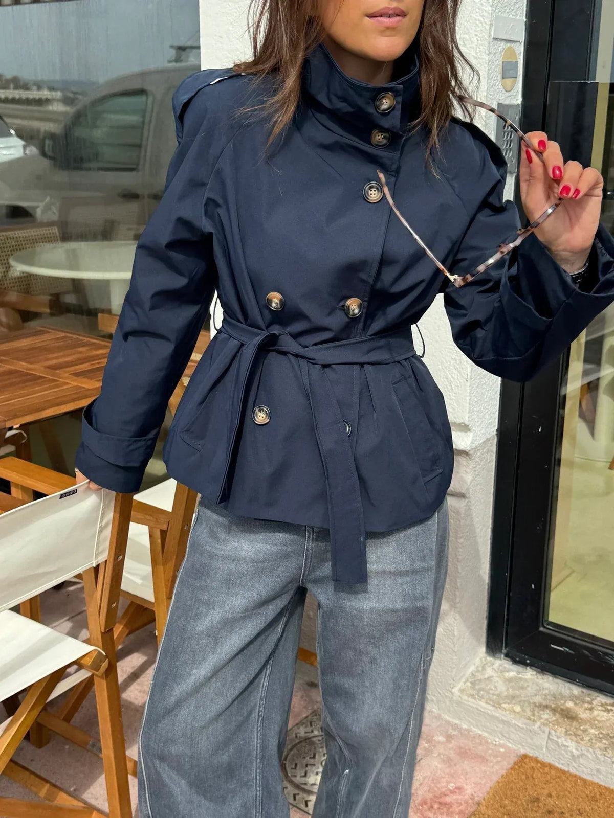 Runa | Tailleret Trenchcoat med Vandafvisende Overflade