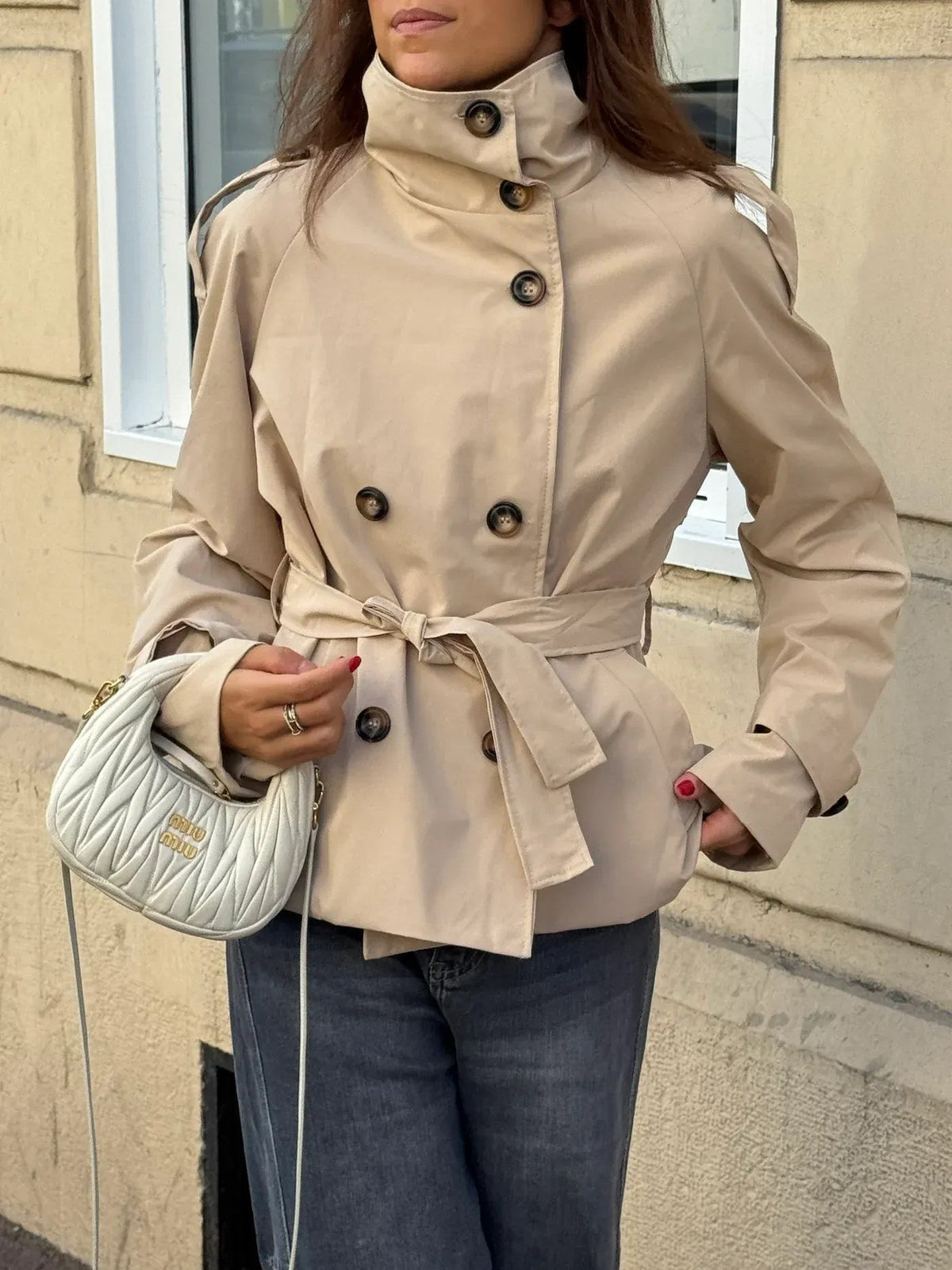 Runa | Tailleret Trenchcoat med Vandafvisende Overflade