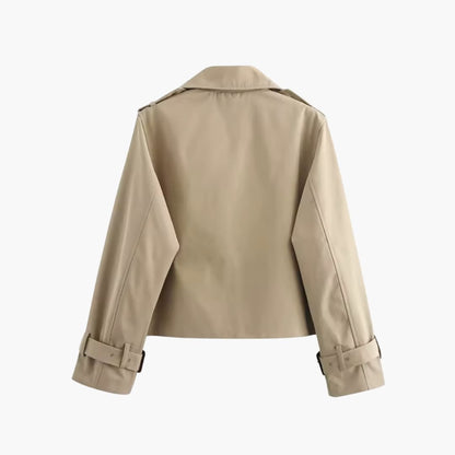 Yrsa | Cropped Trenchcoat med Bred Revers og Dobbelt Knaplukning