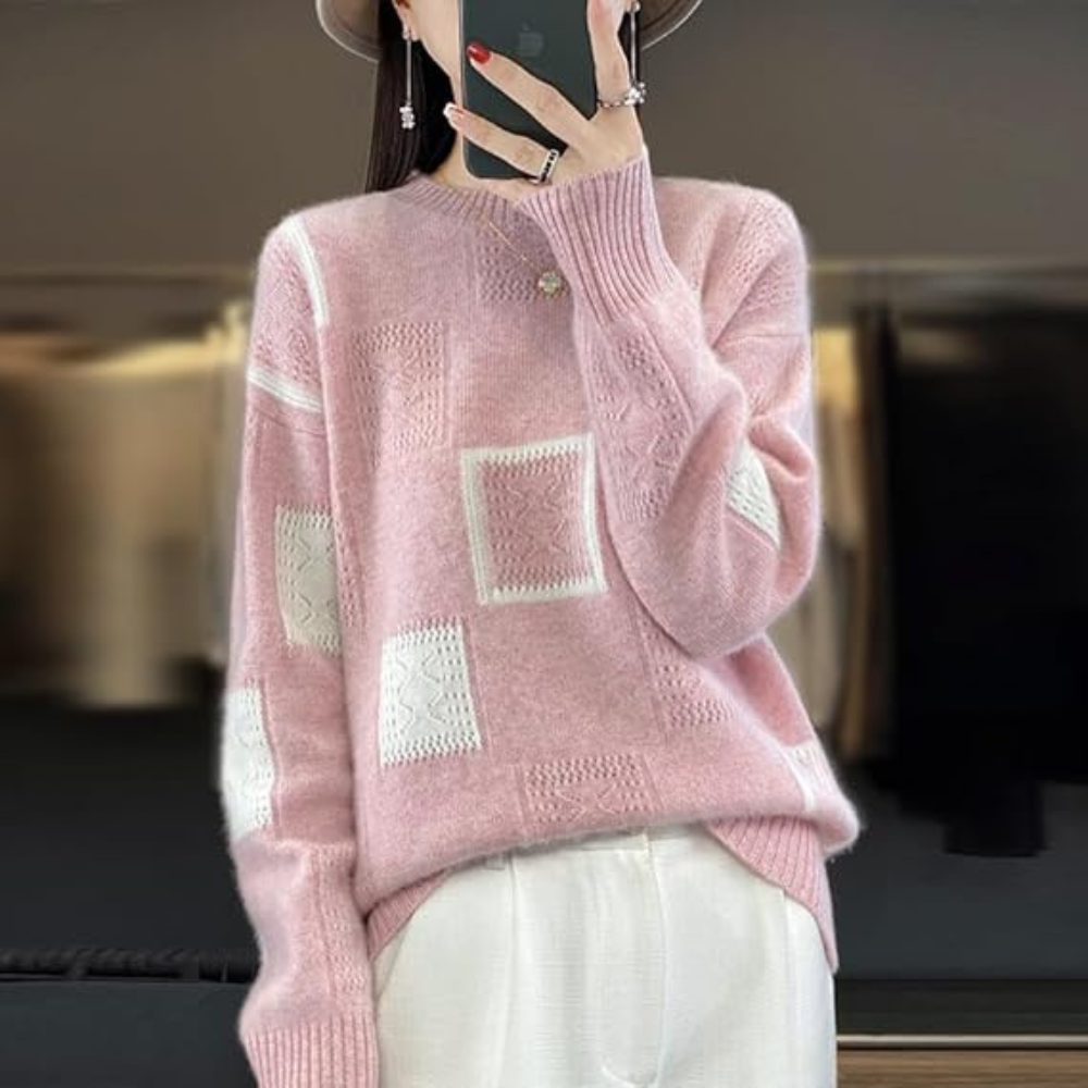 Elara - Langærmet pullover med geometrisk kvadratisk mønster