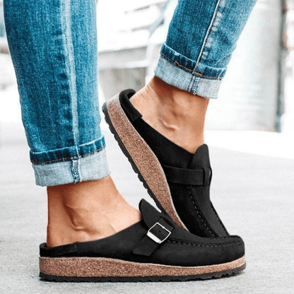 Yelissa - Slip-on sko til dame med spænde detalje