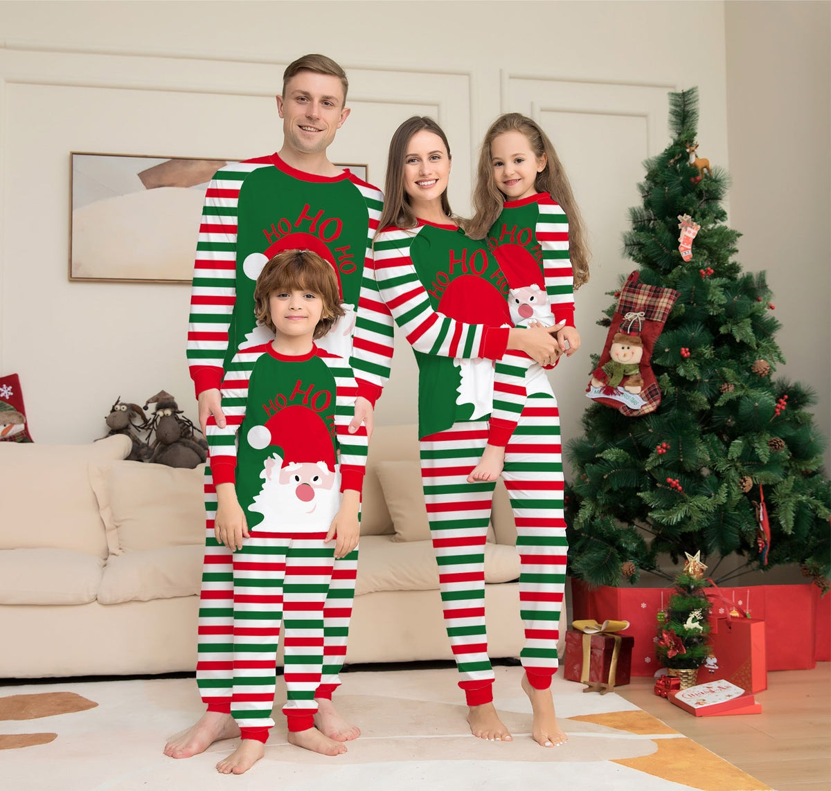 Noel | Julepyjamas med julemandsansigt og stribede bukser til familien