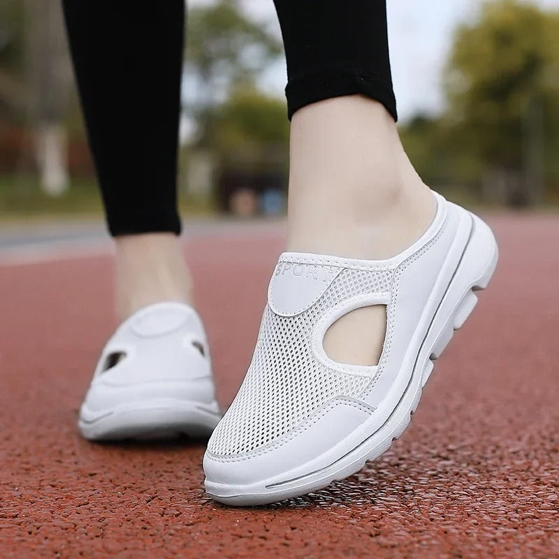 Camila - Afslappede slip-on sko med udskæringer og