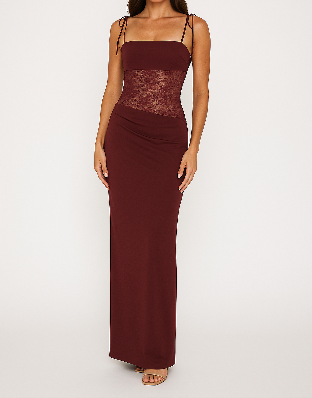 Signe | Elegant bodycon maxi kjole med blondepanel og justerbare stropper