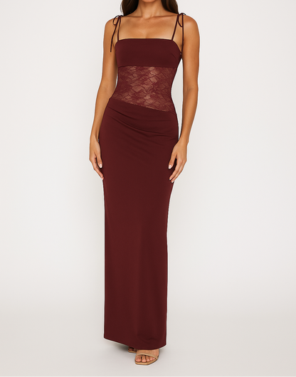 Signe | Elegant bodycon maxi kjole med blondepanel og justerbare stropper