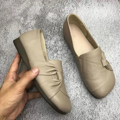 Yamina - Stilfulde slip-on sko med knude detalje og lav