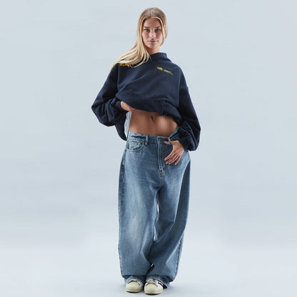 Liv | Oversized hoodie med kapuchon, snoretræk og kængurulommer