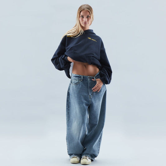 Liv | Oversized hoodie med kapuchon, snoretræk og kængurulommer