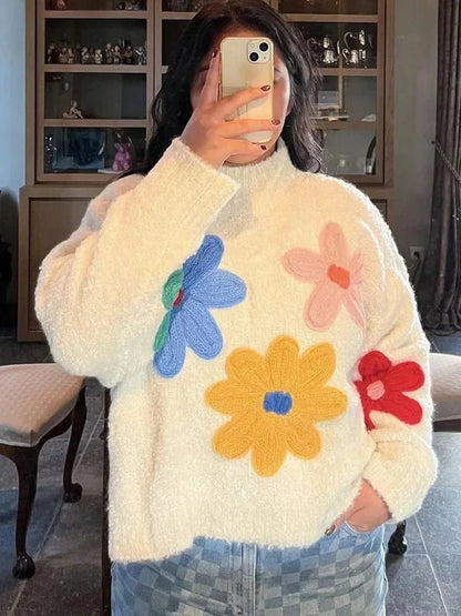 Grete | Blød Hvid Strikbluse Med Broderede Blomster