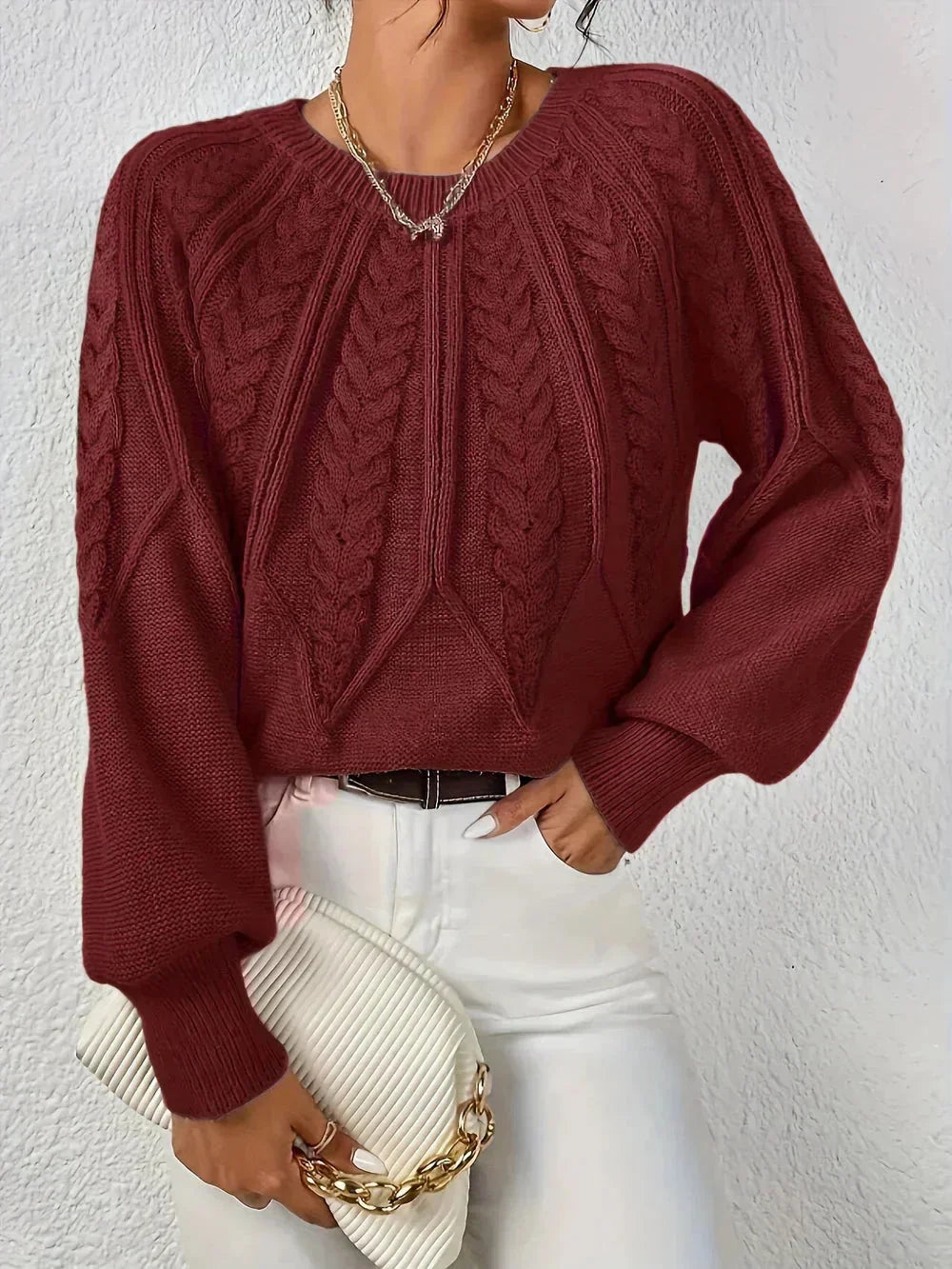 Caroline | Blød Kabelstrikket Sweater Med Lange Ærmer Til Efterår
