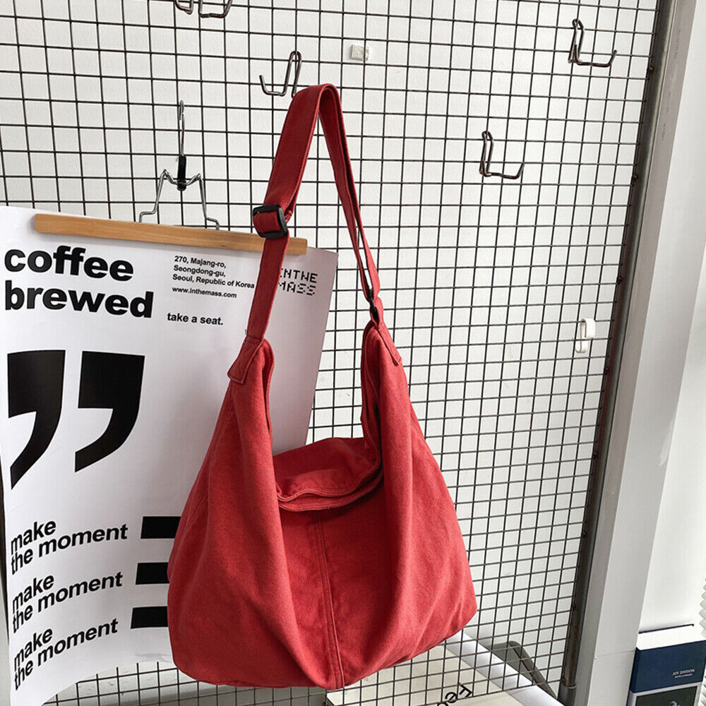 Ragna | Stor skuldertaske i kanvas med minimalistisk design