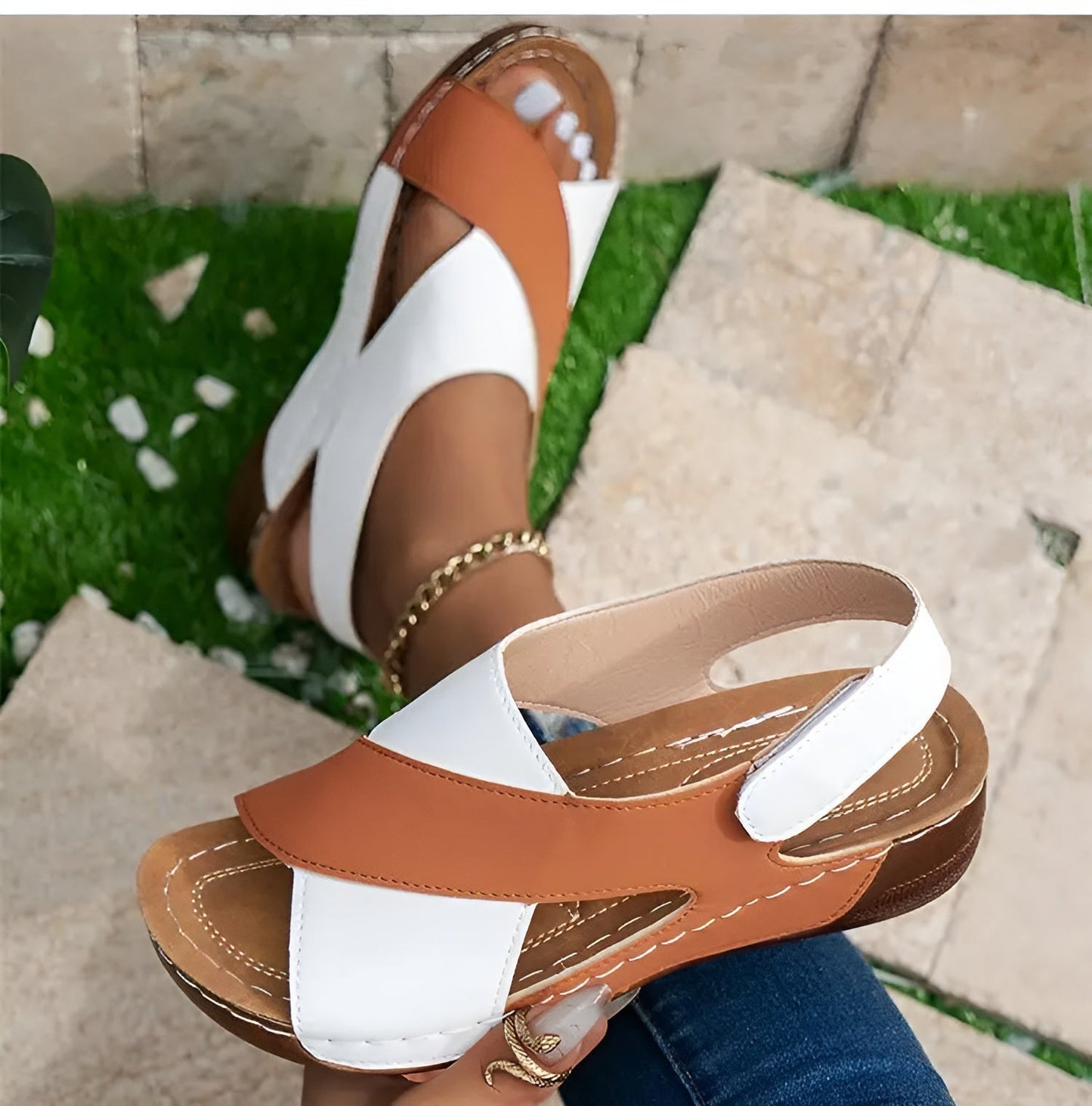 Emily - Elegante sandaler med åben tå og skrå hæl