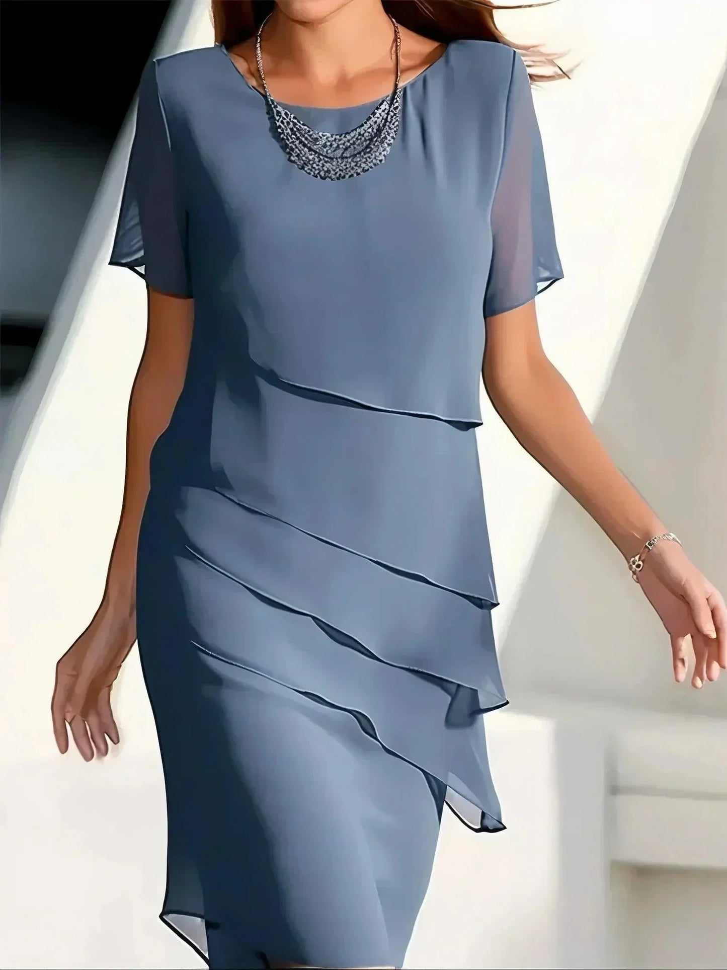 Moderne Dame Elegant Lagdelt Sommerkjole