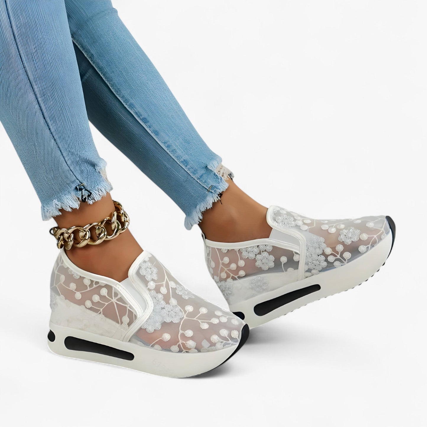 Amanda - Slip-on sneakers med kileformet sål &