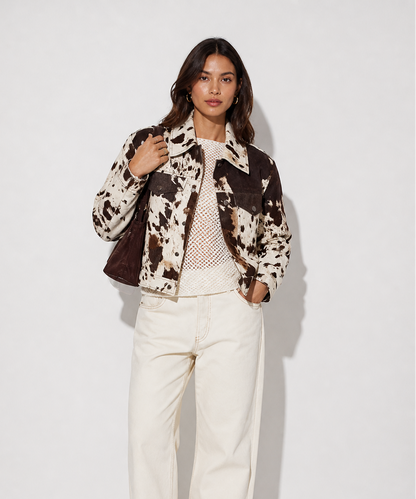 Maja | Markant jakke med ko-print i varme beige nuancer