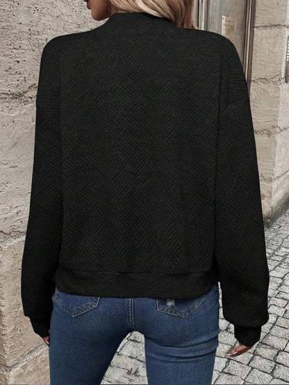 Nora | Tekstureret let bomber jakke med lynlås til kvinder